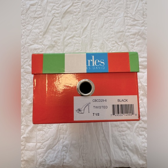 $10, $15, $20 Shoes! Charles by Charles David Slip On Heels - 7.5 - Picture 4 of 4